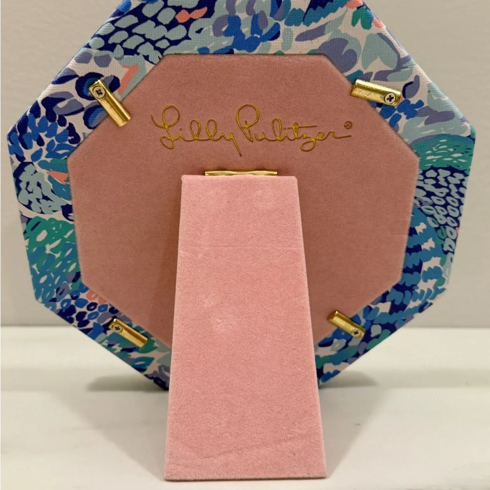 Lilly Pulitzer Octagon Photo Frame “Wave After Wave” 000428 7” Turquoise Oasis